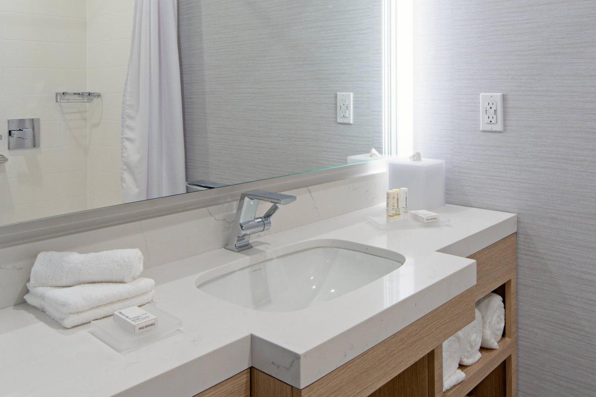 Springhill Suites By Marriott Valencia Dış mekan fotoğraf