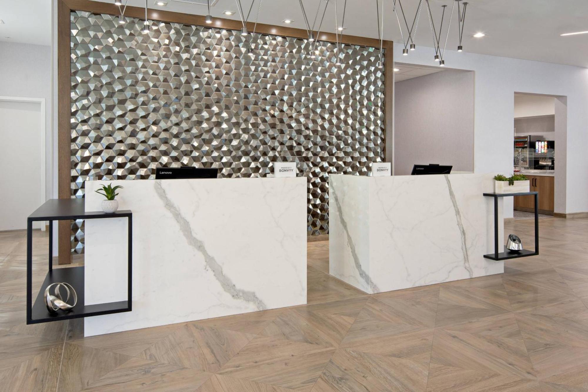 Springhill Suites By Marriott Valencia Dış mekan fotoğraf